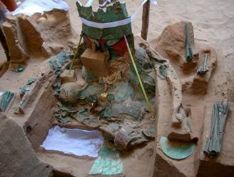 Archeologen graven duizend jaar oud graf op van chirurg in Peru