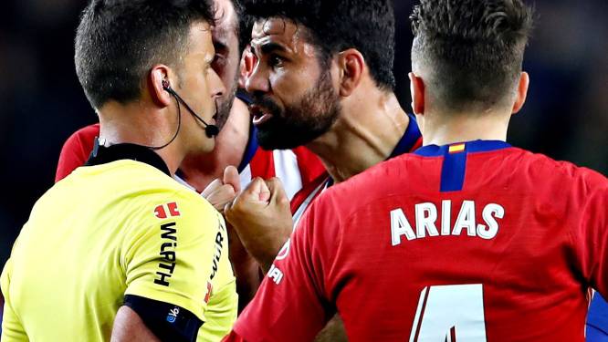 Barcelona zet reuzenstap naar titel met winst op tiental Atlético