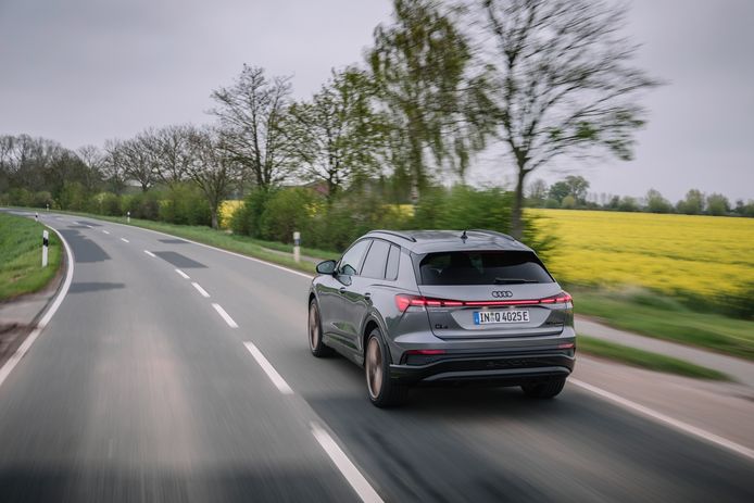 De Audi Q4 50 e-tron quattro