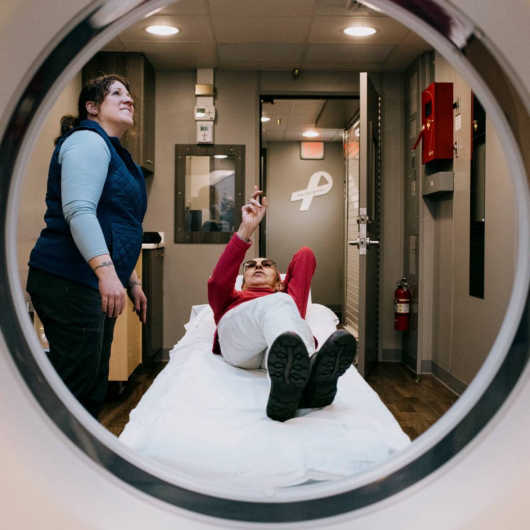 Meer kans op genezing van zeldzame kanker in expertisecentra: ‘Patiënten betalen met hun leven voor versnipperde zorg’