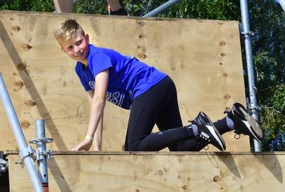 Mats (11) weet wat het is om ernstig ziek te zijn en zamelt nu geld in met Polderchallenge: ‘Blij me