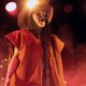 Noah Cyrus flanst melancholische plaat om u tegen te zeggen in elkaar na psychische problemen en verslavingen
