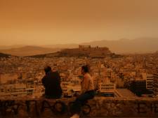 Des airs de fin du monde: la Grèce à nouveau tapissée d’épais nuages de poussière du Sahara
