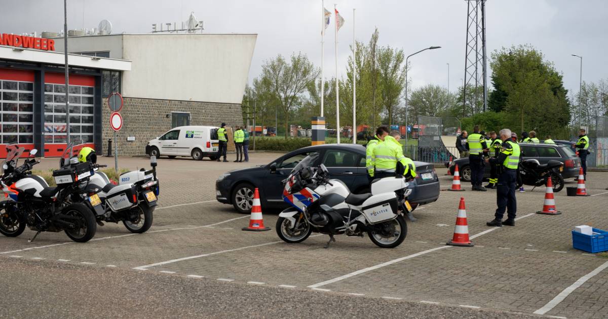 Belastingdienst int 4,5 mille bij verkeerscontrole in Sommelsdijk