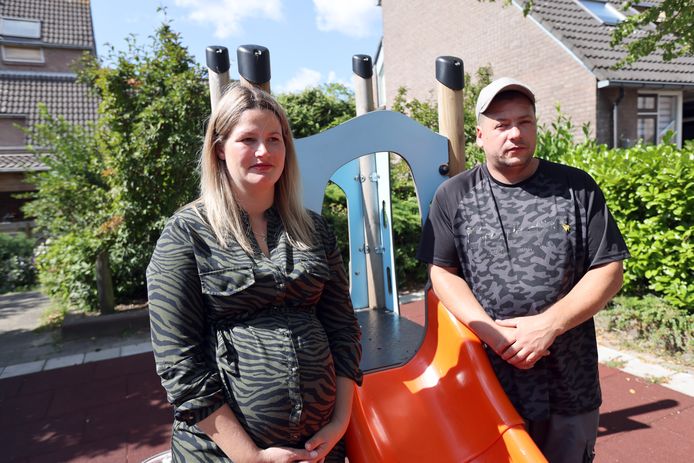 Suzanne en Mike zijn er nog steeds beduusd van dat ze beschuldigd zijn van verwaarlozing en mishandeling van hun dochtertje.