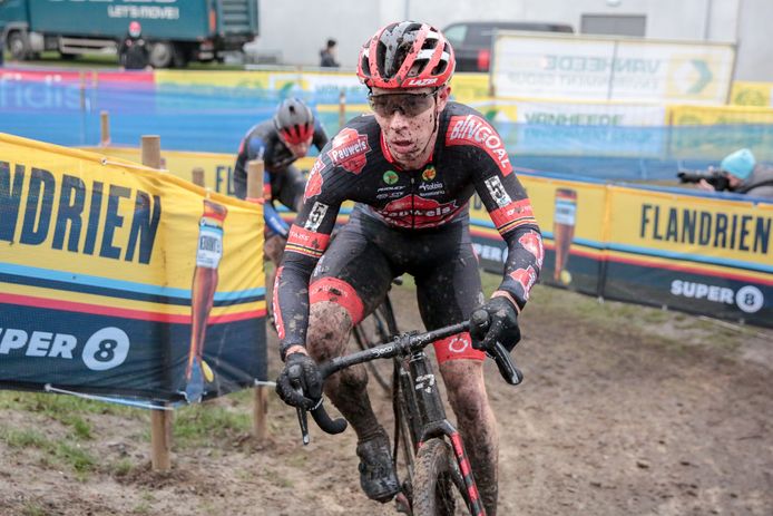 Laurens Sweeck won in Hamme voor Toon Aerts en Eli Iserbyt.