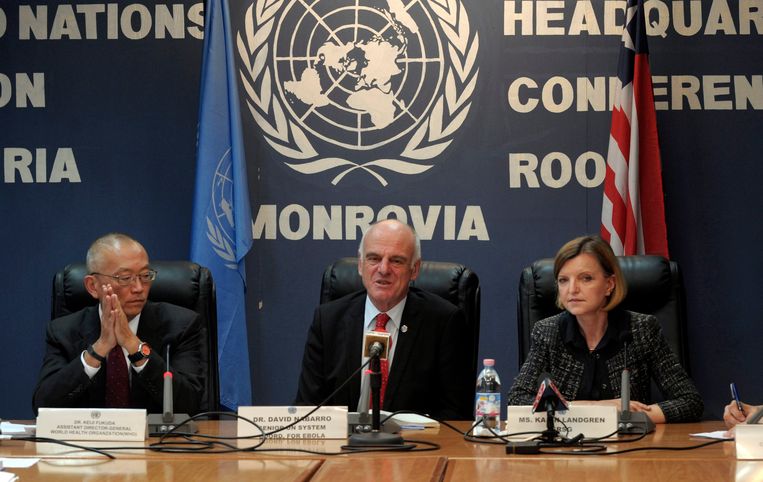 David Nabarro, speciale gezant van de WHO (midden). Beeld REUTERS