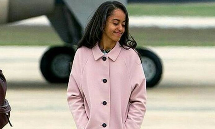 Malia Obama beleeft de tijd van haar leven op de unief.