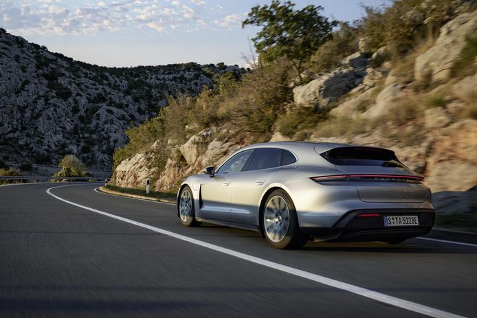 Porsche Taycan Sport Turismo.