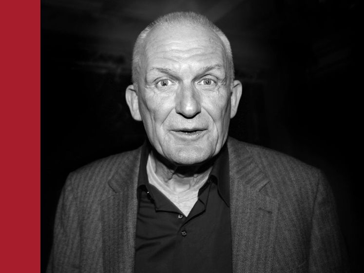 Cabaretier en schrijver Wim de Bie (83) overleden