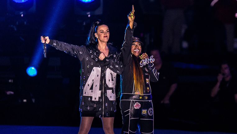 Katy Perry en Missy Elliot tijdens de halftime show. Beeld GETTY
