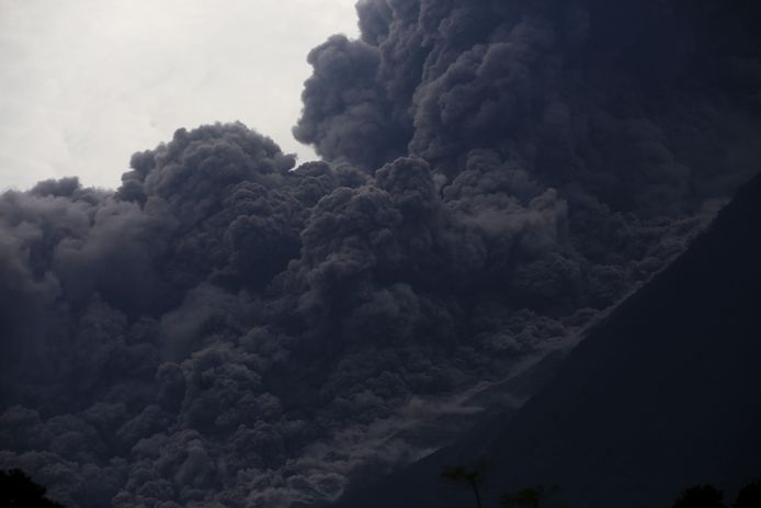 De uitbarstende vulkaan, gisteren.