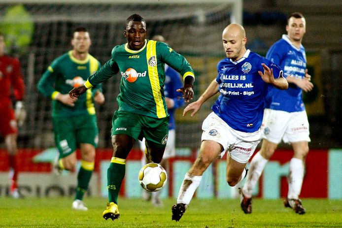 Steef Nieuwendaal op archiefbeeld in actie voor FC Den Bosch