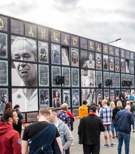 Gigantische ‘wall of fame’ naast Adelaarshorst onthuld: ‘256 vierkante meter emotie’