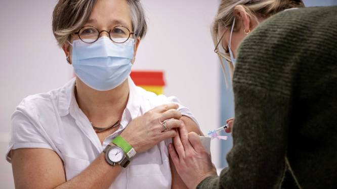 GGD tevreden over eerste dag prikken zonder afspraak: honderden Brabanders halen vaccinatie