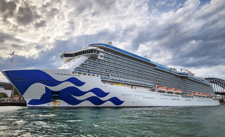  Aan boord van de Majestic Princess hebben zo’n achthonderd passagiers positief getest op het virus. Beeld Getty Images