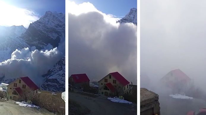Une gigantesque avalanche déferle sur un village en Inde.