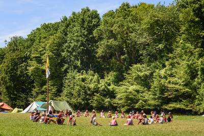 Niet genoeg tenten beschikbaar: zomerkamp van ruim 200 jeugdbewegingen op losse schroeven