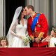 Bruidsjurk Kate te bewonderen in Buckingham Palace
