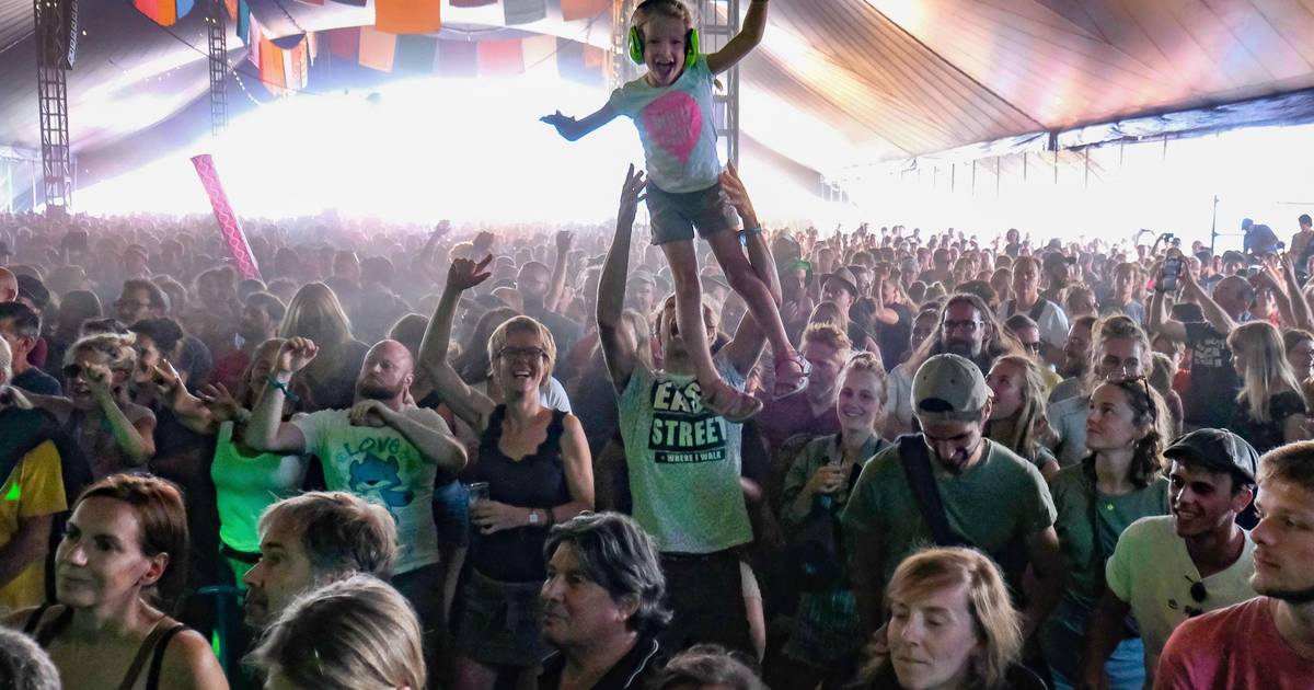 Festival laat bezoekers over mainstage lopen tijdens 1ste Dranouter Trail:  “Extra beleving voor lopers en muziekliefhebbers” | Heuvelland 