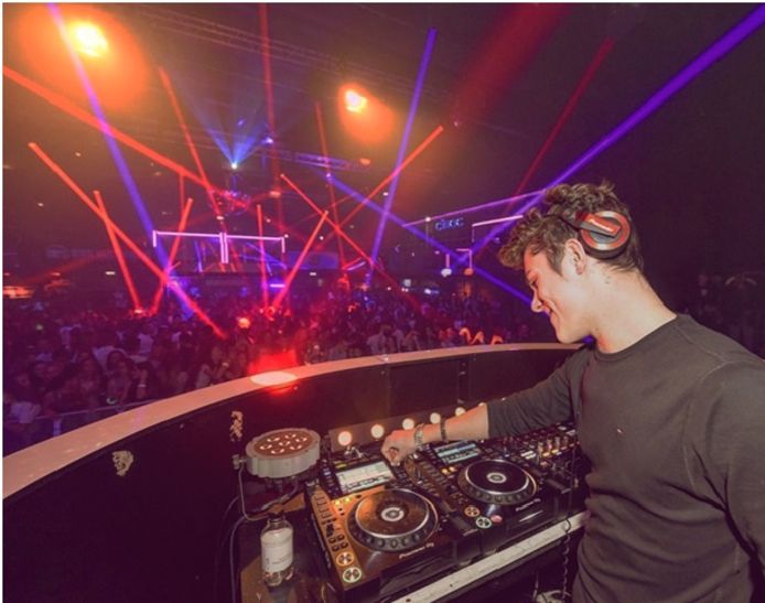 Ook dj's kunnen het vak verfijnen bij Fluor.