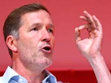 Masters en médecine: Paul Magnette lance un ultimatum au MR, la FWB reporte le débat