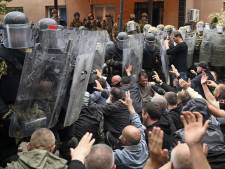 NAVO-soldaten gewond na clash met Servische demonstranten in Kosovo