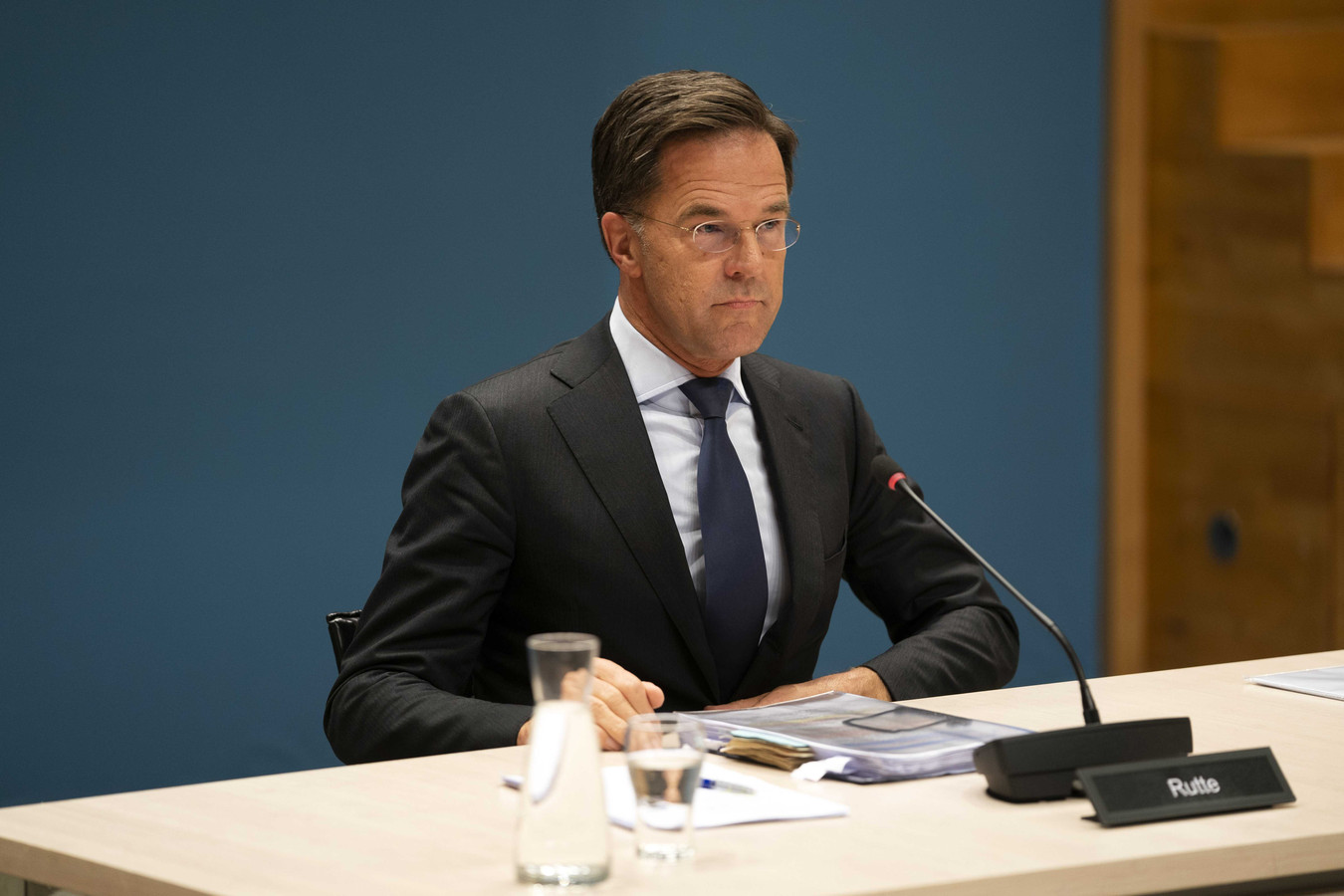 Rutte maakt excuses aan Groningers om