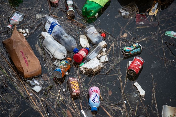 Plastic soep in de Burgel, daar wil Kampen van af.