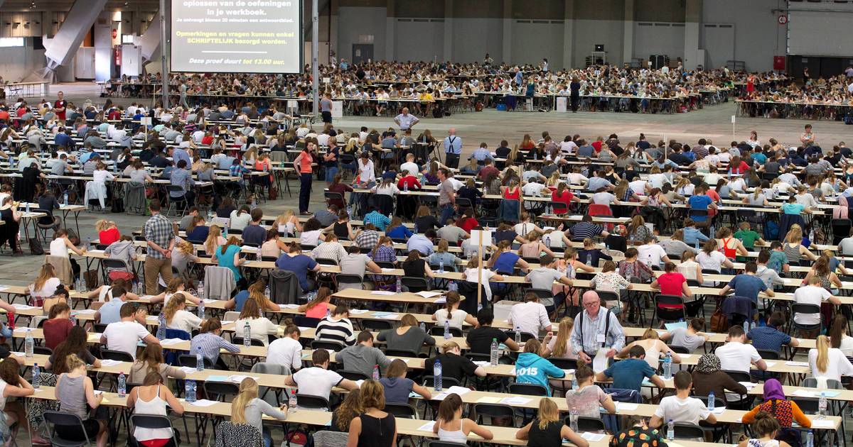 Le projet de loi avec quota de médecins passe en commission en première lecture, la N-VA et le Vlaams Belang demandent une deuxième lecture |  Intérieur