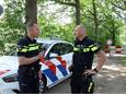 Politiechef Tom Hakvoort (links) en wijkagent  René ten Bruin, verantwoordelijk voor het buitengebied van Aalten.