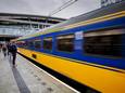 Minder treinen op zondag tussen Amsterdam en Rotterdam door gebrek aan personeel