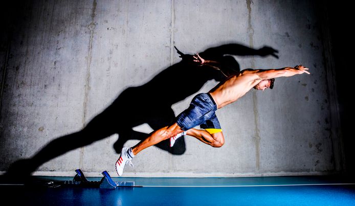 Een van de kanshebbers is deze foto van Rob Voss. Meerkamper Eelco Sintnicolaas (30) uit Apeldoorn is topfit na járen van blessureleed. En hongerig. ,,Ik wil vlammen op het EK in Berlijn.'' Geldersnieuwsfoto