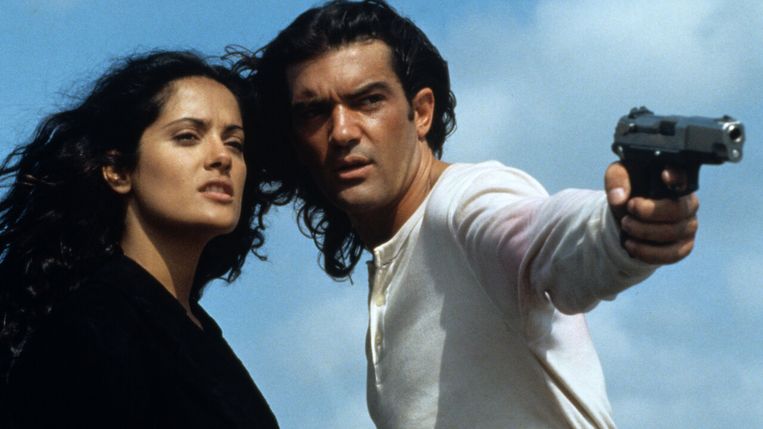 Salma Hayek en Antonio Banderas in Desperado van Robert Rodriguez. Beeld 