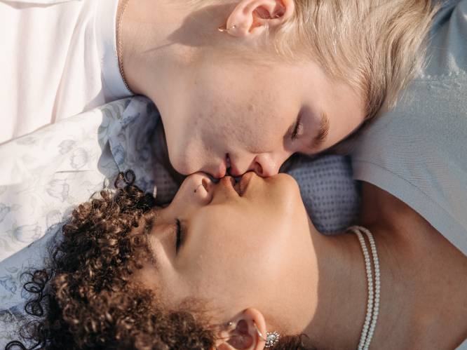 Het bepaalt wie we daten, hoe gezond we zijn en hoe goed ons seksleven is: 7 inzichten over kussen