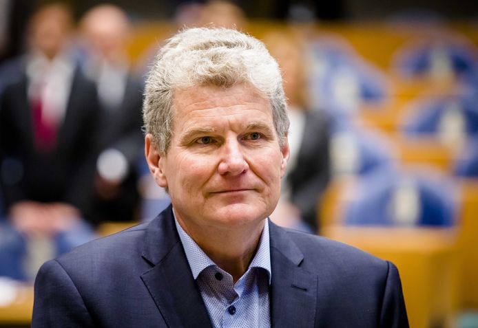 2017-10-25 13:10:07 DEN HAAG - De Groningse PvdA-politicus William Moorlag wordt beedigd als lid van de Tweede Kamer. ANP BART MAAT