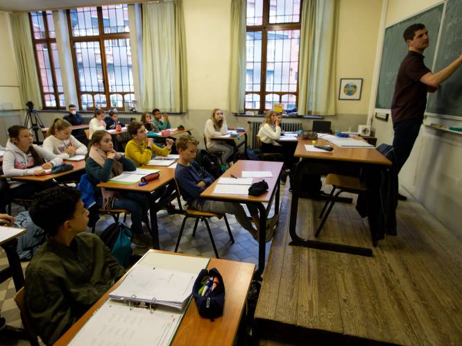 Ecolo wil Nederlands verplichten in Franstalig onderwijs