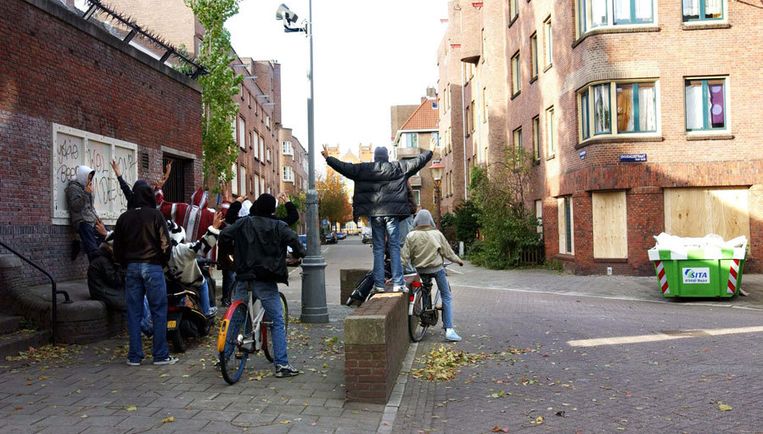 Probleemjongeren in de Amsterdamse diamantbuurt. Foto GPD Beeld 