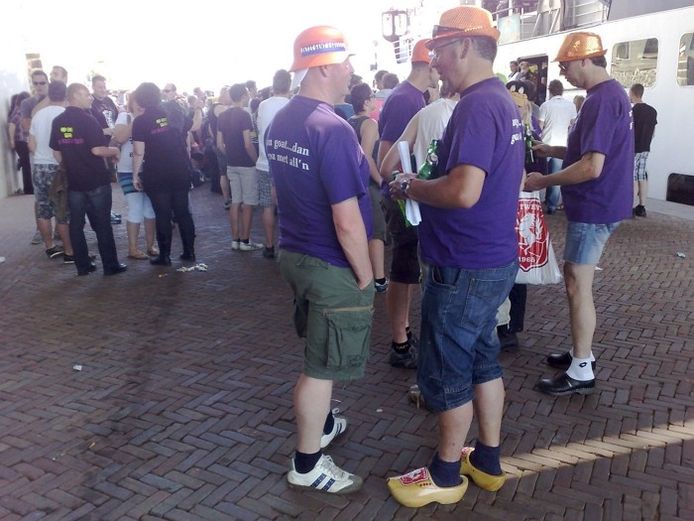 Jarige Jovink vaart met 600 fans uit in Arnhem Arnhem gelderlander
