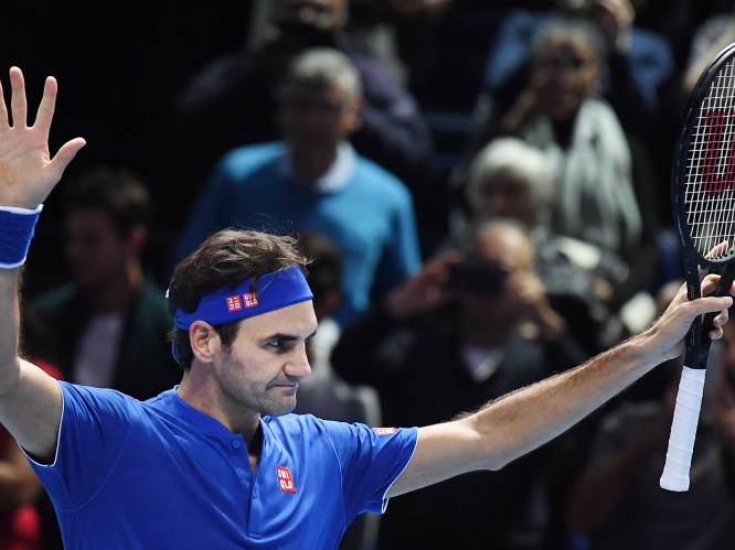 Federer blijft in race ATP Finals na zege tegen Thiem - Anderson maakt brandhout van Nishikori
