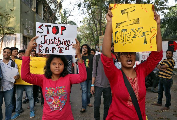Studenten willen dat de verkrachters en moordenaars worden bestraft.