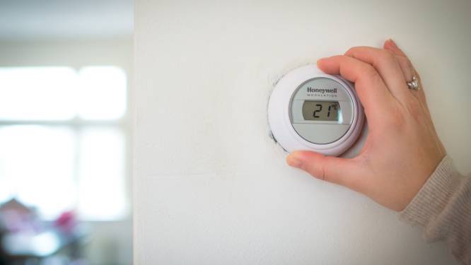 Hoe zet ik de thermostaat eigenlijk op de zomerstand?