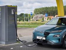 Vernieuwde Hyundai Kona Electric laadt 30 procent sneller op