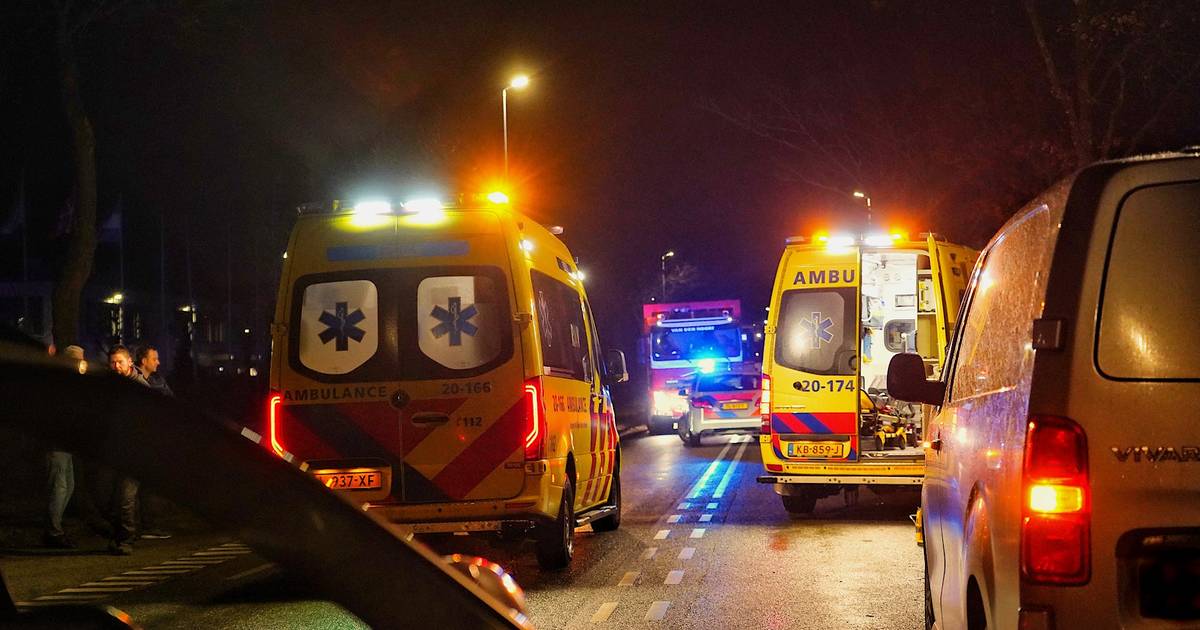 Fietser ernstig gewond na aanrijding met auto in Dongen.