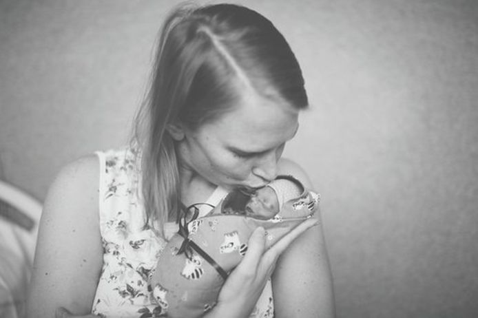 Pakkende Beelden Boven De Wolken Wint Prijs Voor Foto S Van Overleden Kindjes Om Ouders Te Helpen Bij Rouwproces Hasselt Hln Be