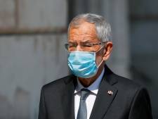 Le président autrichien s’excuse après avoir été surpris au restaurant après le couvre-feu