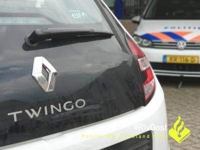 5 kilo amfetamine en 3 kilo hennep in auto: 25 jarige man aangehouden in Babberich