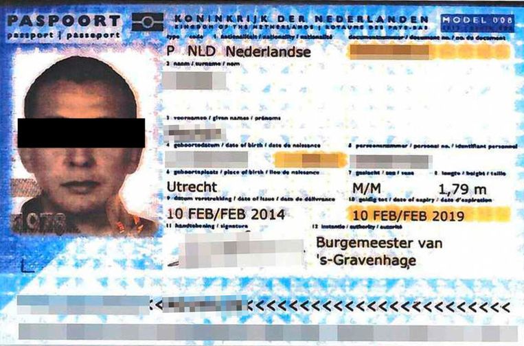 Vals paspoort van Ridouan Taghi. Tegen Taghi is levenslang geëist voor onder meer het opdracht geven voor een reeks moorden. Beeld 