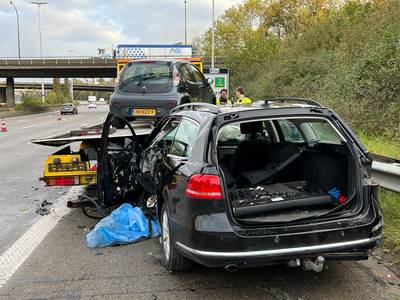 Auto rijdt in op takelwagen op pechstrook Antwerpse ring: bestuurder (55) kritiek