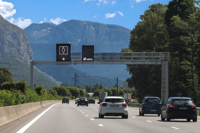 Het nieuwe Franse verkeersbord met de ruit.